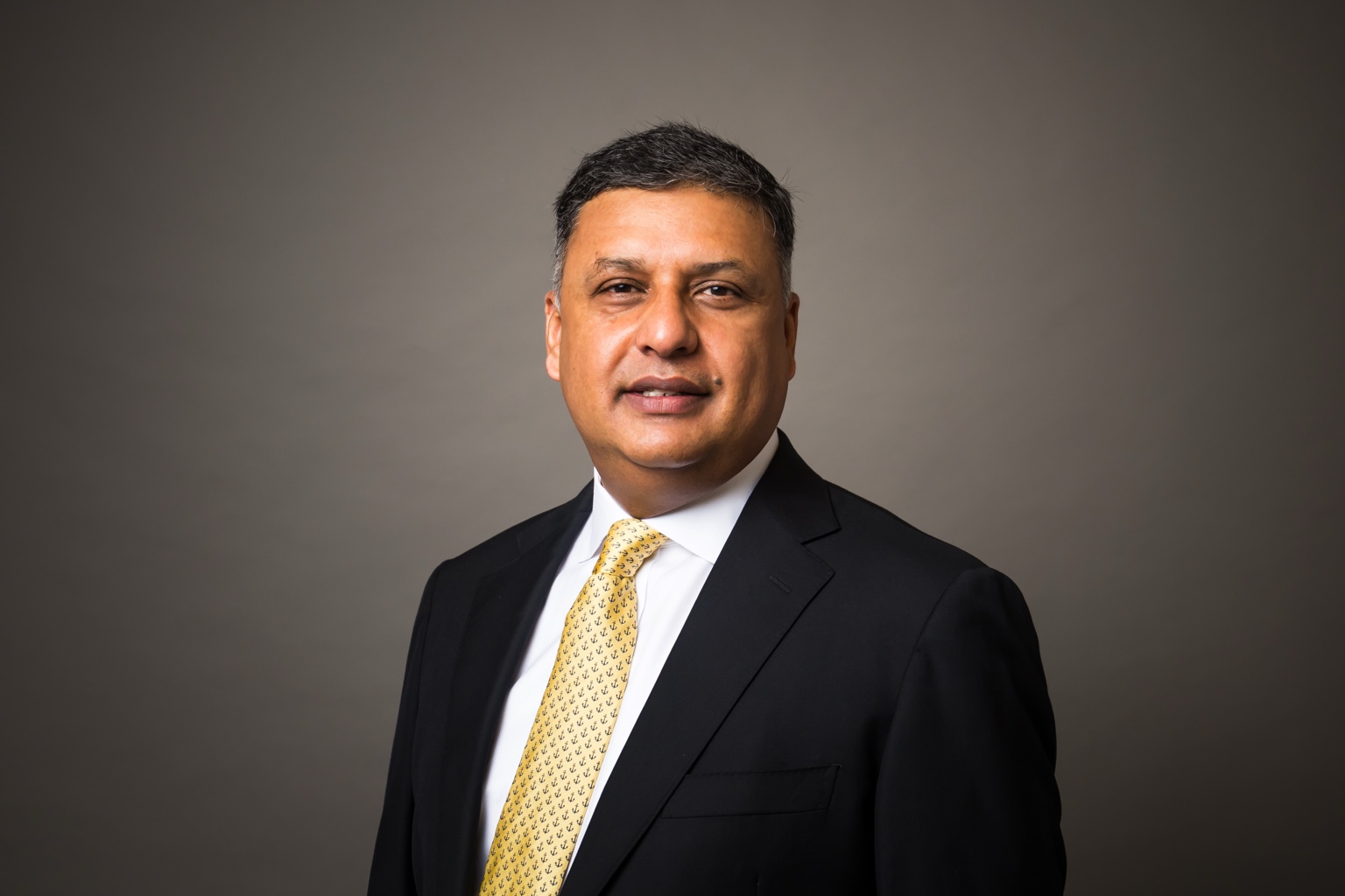 Portrait of Vinayy Singh, Managing Partner of One10 Consulting